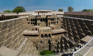 Well Chand Baori large panorama