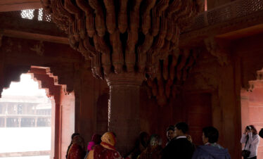 The Interior view of the central pillar of the Diwan-E-Khas or Hall of Private Audince in the courtyard of the Jodhabai's palace in Fatehpur Sikri.